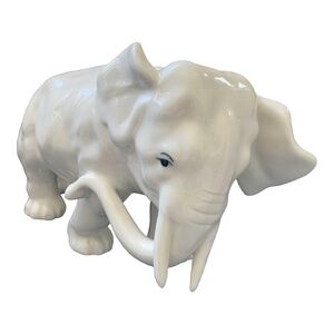 Vintage Blanc De Chin Elephant Figurine